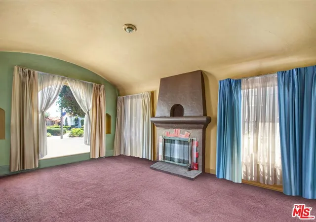 3rd image of 9023 S Halldale Ave, Los Angeles, CA 90047 | MLS# 25583293