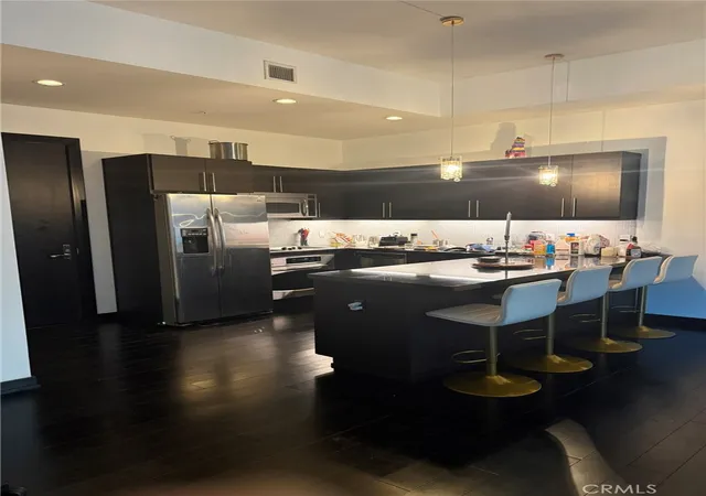 Condo for sale at 655 S Hope St #902, Los Angeles, CA 90017 | MLS# DW25192079 | Listing updated on 2025-09-06