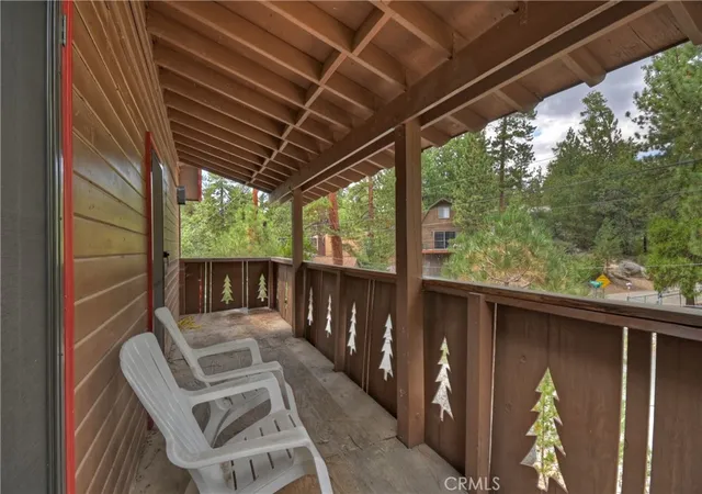 3rd image of 39239 Mohawk Dr, Fawnskin, CA 92333 | MLS# IG25191276