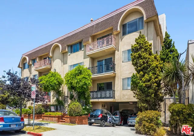 Homes for sale in Santa Monica, CA | 1117 6th St, Santa Monica, CA 90403 | MLS# 25583817