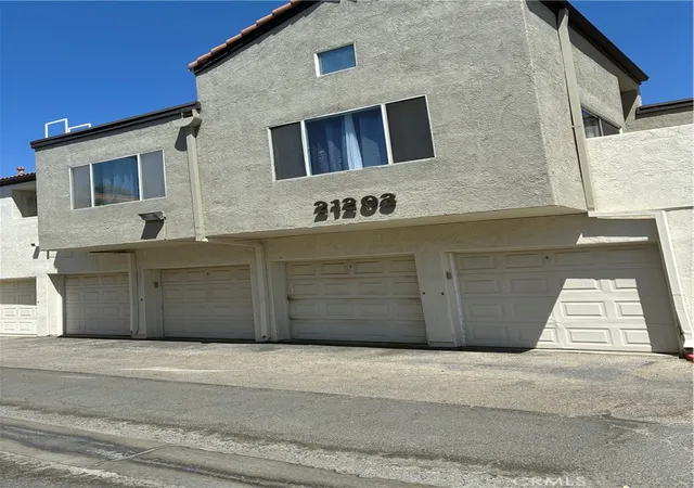 Homes for sale in Newhall, CA | 21203 Trumpet Dr #103, Newhall, CA 91321 | MLS# SR25192455