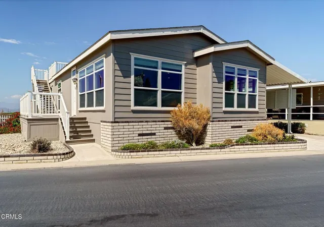 4th image of 5540 W 5Th St #1, Oxnard, CA 93035 | MLS# V1-32026