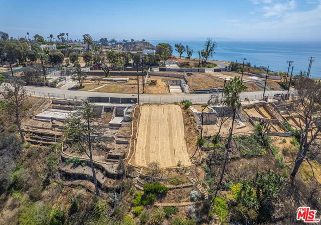 Photo 1 of Sale Pending at 437 Puerto Del Mar, Pacific Palisades, CA 90272 | MLS# 25584001 | Listing updated on 2026-09-07