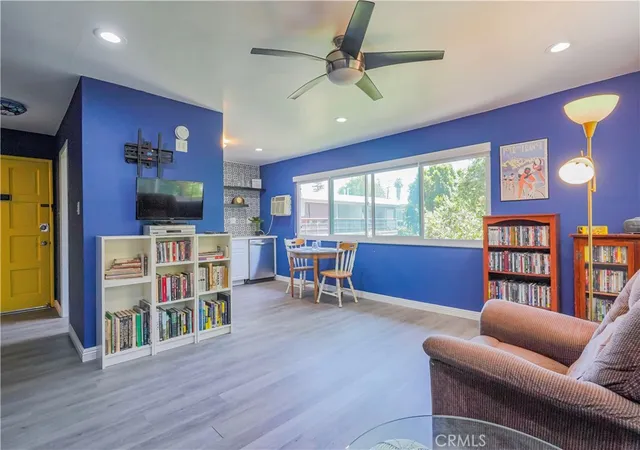 3rd image of 163 N Center St, Redlands, CA 92373 | MLS# PW25193798