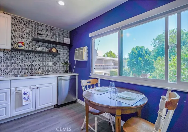 4th image of 163 N Center St, Redlands, CA 92373 | MLS# PW25193798