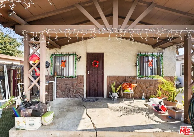 1st image of 1114 S Kern Ave, Los Angeles, CA 90022 | MLS# 25584939