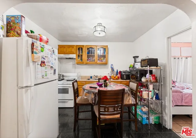 4th image of 1114 S Kern Ave, Los Angeles, CA 90022 | MLS# 25584939