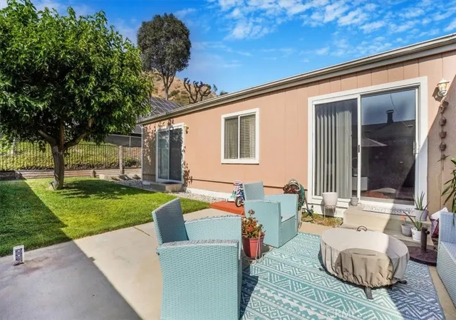 40th image of 20053 Northcliff Dr, Canyon Country, CA 91351 | MLS# CV25192503