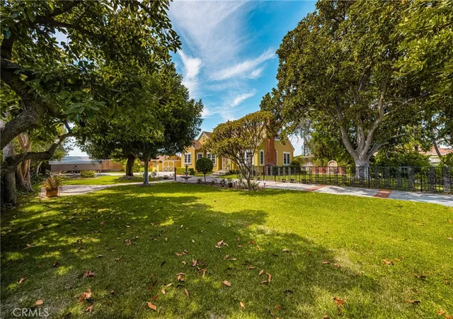 Photo 3 of Sale Pending at 1166 N Handy St, Orange, CA 92867 | MLS# PW25195255 | Listing updated on 2026-04-19