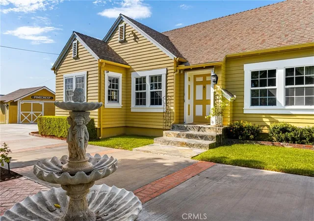Photo 3 of Sale Pending at 1166 N Handy St, Orange, CA 92867 | MLS# PW25195255 | Listing updated on 2026-04-19