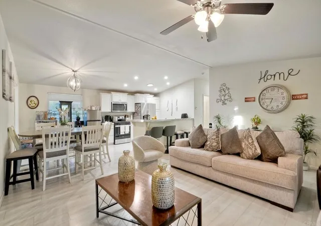 3rd image of 2700 E Valley Pkwy #Spc 81, Escondido, CA 92027 | MLS# NDP2508504