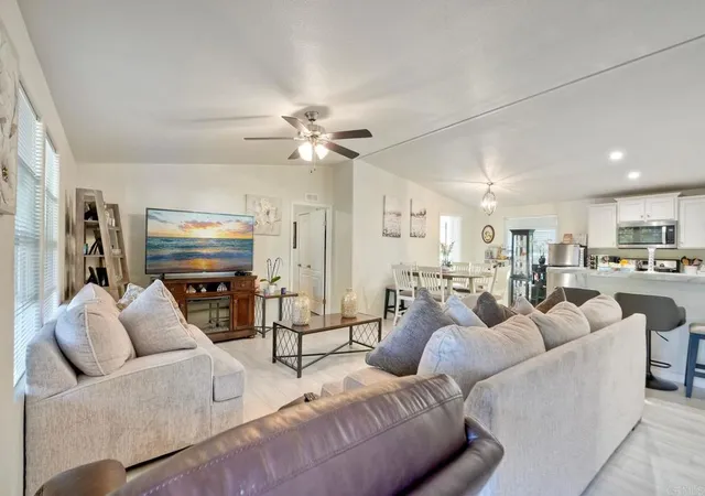 4th image of 2700 E Valley Pkwy #Spc 81, Escondido, CA 92027 | MLS# NDP2508504