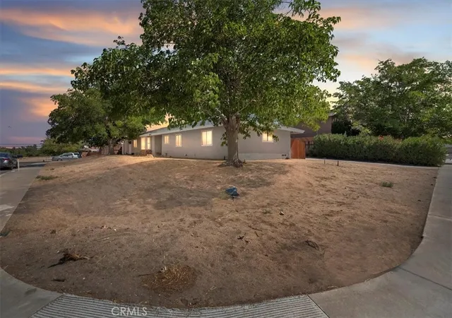Photo 2 of Single family home for sale at 13671 Westwood Dr, Victorville, CA 92395 | MLS# PW25195495 | Listing updated on 2026-09-17