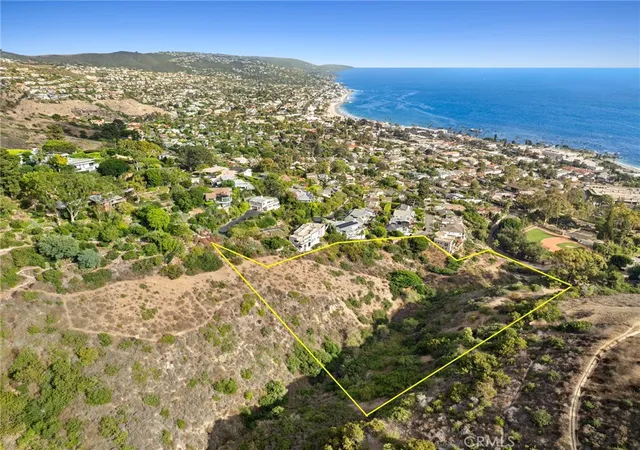3rd image of 455 Bonvue Terrace, Laguna Beach, CA 92651 | MLS# LG25194171