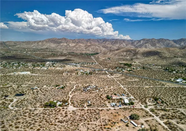 5th image of 1 Polaris, Morongo Valley, CA 92256 | MLS# RS25195860