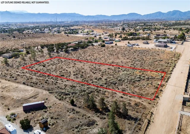 Homes for sale in Oak Hills, CA | 44 Christina Rd, Oak Hills, CA 92344 | MLS# HD25194717