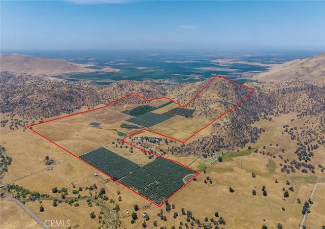 2nd image of 19400 398, Woodlake, CA 93286 | MLS# NS25197887