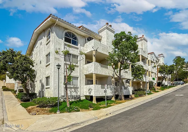 Photo 1 of Sale Pending at 2803 Antonio Dr #102, Camarillo, CA 93010 | MLS# 225004504 | Listing updated on 2026-02-18