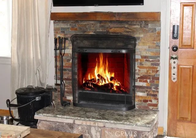 3rd image of 556 Villa Grove Ave, Big Bear City, CA 92314 | MLS# PW25198629