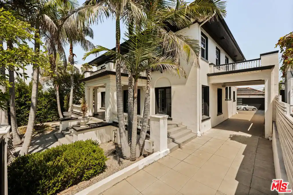 Photo 1 of Single family home for sale at 564 N Normandie Ave, Los Angeles, CA 90004 | MLS# 25584993 | Listing updated on 2026-08-24