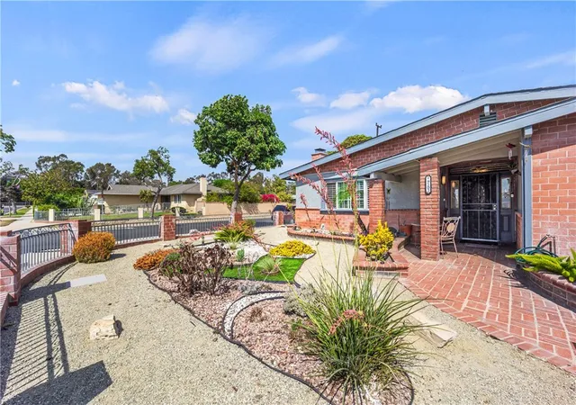 Homes for sale in Carson, CA | 19202 Campaign Dr, Carson, CA 90746 | MLS# OC25198883