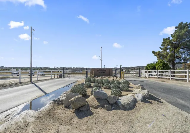 4th image of Lot 342, Aguanga, CA 92536 | MLS# 250038087SD