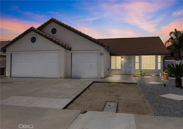 Photo 1 of Sale Pending at 671 Zinnia St, Hemet, CA 92545 | MLS# CV25197362 | Listing updated on 2026-02-20
