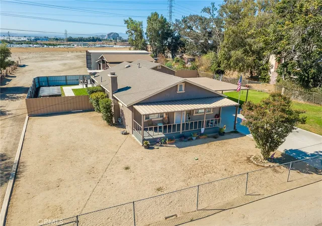 Photo 1 of Single family home for sale at 19585 Jurupa Ave, Bloomington, CA 92316 | MLS# IV25200593 | Listing updated on 2026-09-30