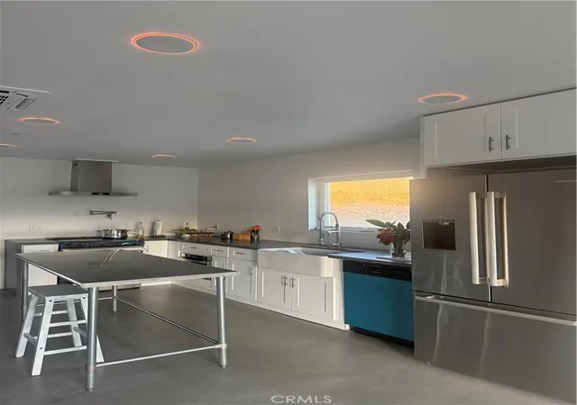 4th image of 9640 Lanning Ln, Morongo Valley, CA 92256 | MLS# JT25200144