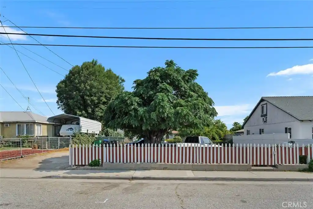 Photo 1 of Single family home for sale at 1329 Pleasant View Ave, Corona, CA 92882 | MLS# OC25196814 | Listing updated on 2026-10-18