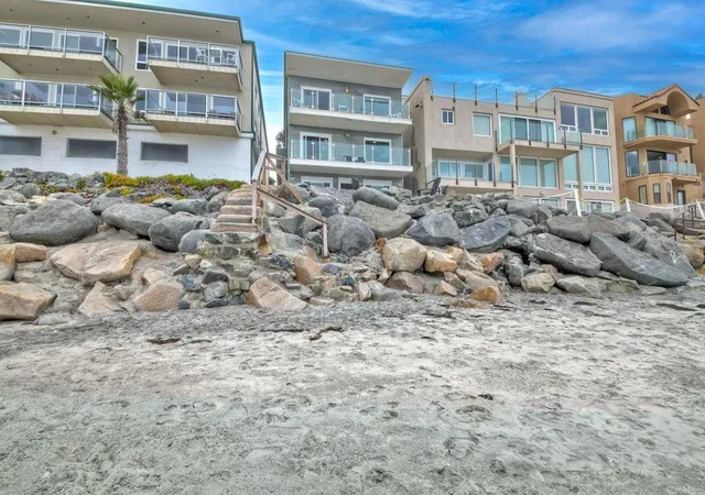3rd image of 1409 S Pacific St, Oceanside, CA 92054 | MLS# NDP2508730