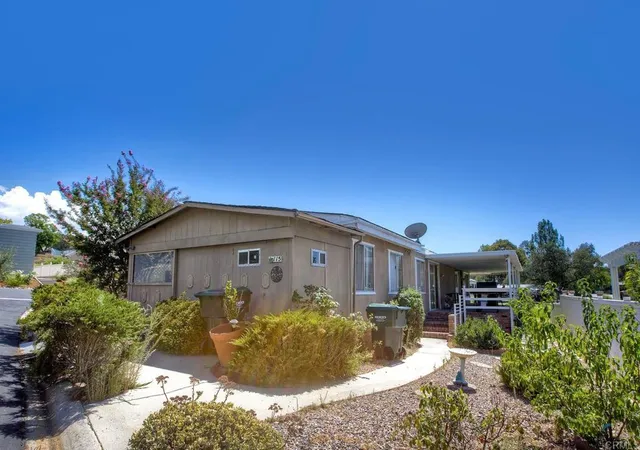 2nd image of 18218 Paradise Mountain #115, Valley Center, CA 92082 | MLS# NDP2508751