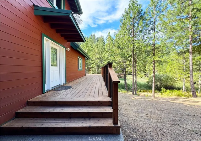 Photo 4 of Single family home for sale at 4101 Chinquapin Dr, Willits, CA 95490 | MLS# LC25202235 | Listing updated on 2026-10-01