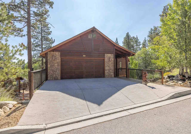 Homes for sale in Big Bear Lake, CA | 385 Sunrise Wy, Big Bear Lake, CA 92315 | MLS# 219135032PS