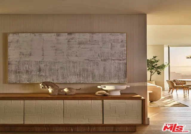 4th image of 211 W Elm Ct #14C, Los Angeles, CA 90067 | MLS# 25587853