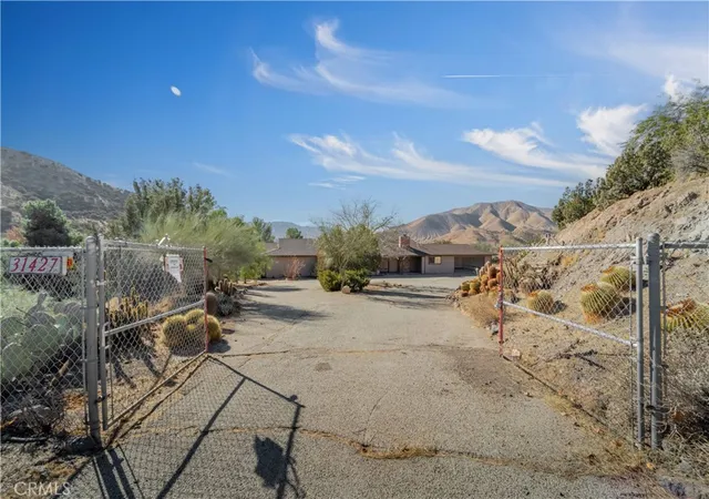Photo 3 of Sale Pending at 31427 Indian Oak Rd, Acton, CA 93510 | MLS# SR25204775 | Listing updated on 2026-07-10