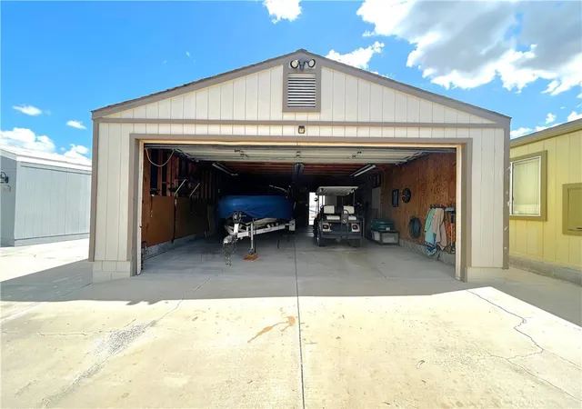 2nd image of 212 Thunderhead 2 Havasu Lake, Ca Ln #2, Needles, CA 92363 | MLS# HD25206605