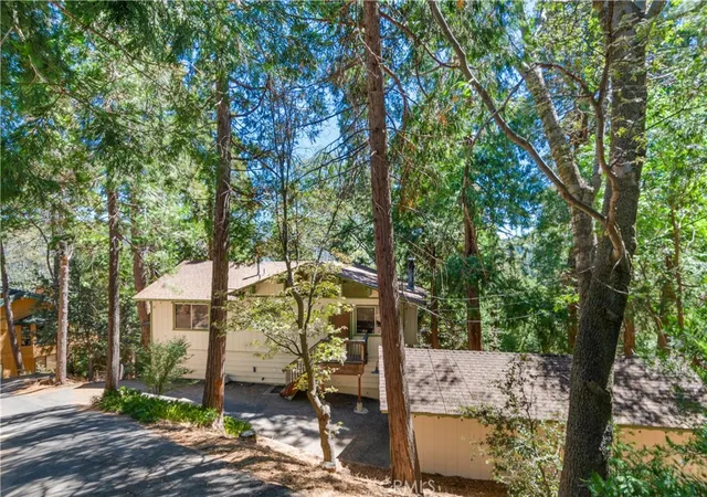 Photo 3 of Single family home for sale at 24514 Albrun, Crestline, CA 92325 | MLS# CV25208016 | Listing updated on 2026-09-15