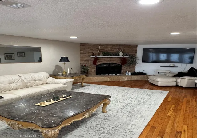 Homes for sale in Lake Arrowhead, CA | 27914 West Shore Rd, Lake Arrowhead, CA 92352 | MLS# IV25209115