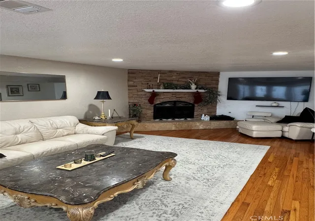 Homes for sale in Lake Arrowhead, CA | 27914 West Shore Rd, Lake Arrowhead, CA 92352 | MLS# IV25209115