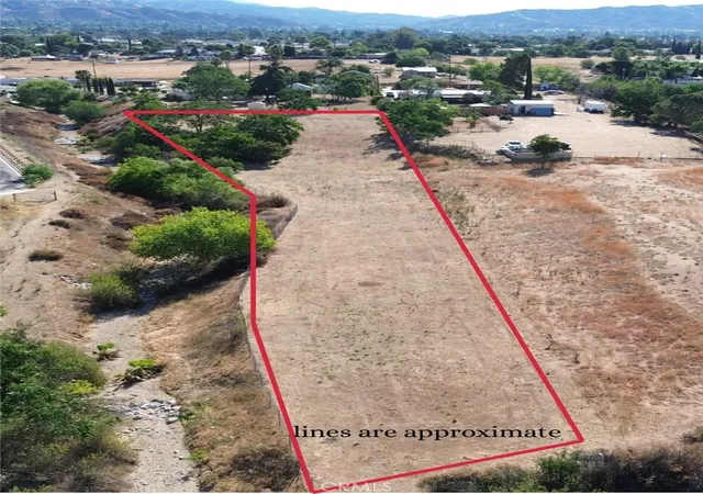 1st image of 12946 5th St, Yucaipa, CA 92399 | MLS# IG25202729