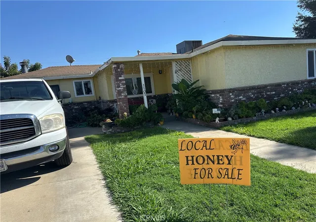 3rd image of 1105 Orange Ave, Chowchilla, CA 93610 | MLS# MC25197419