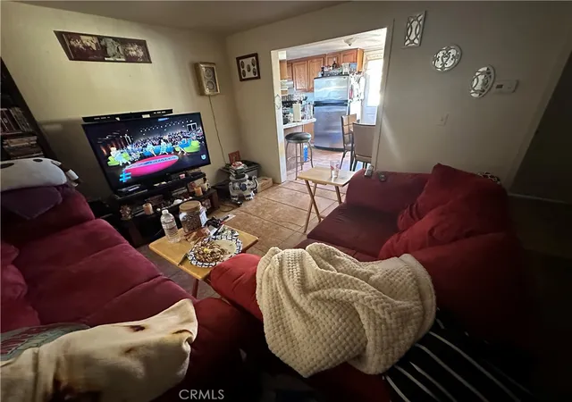 5th image of 1105 Orange Ave, Chowchilla, CA 93610 | MLS# MC25197419