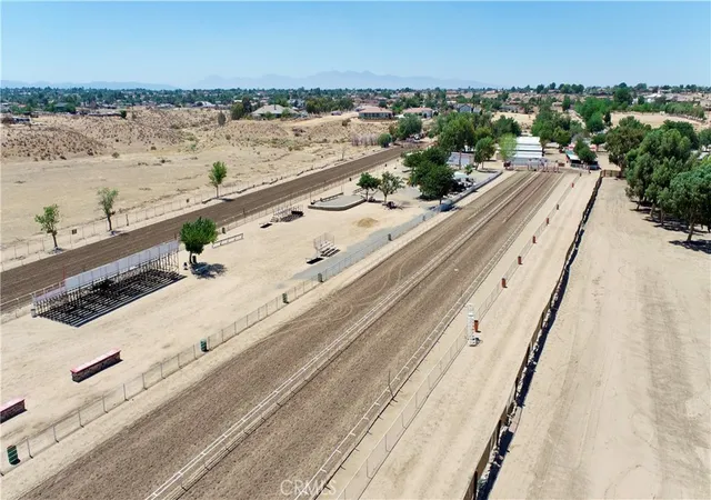 5th image of 9983 Choiceana Ave, Hesperia, CA 92345 | MLS# HD25214265