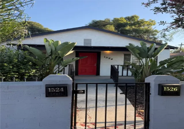 2nd image of 1524 1526 E 105th St, Los Angeles, CA 90002 | MLS# DW25214499