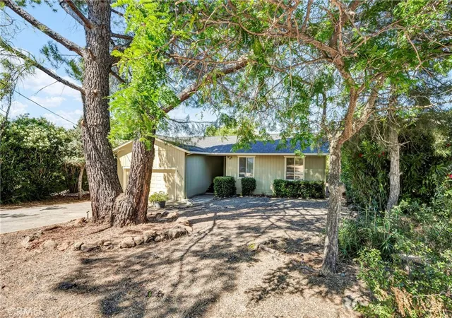 Homes for sale in Hidden Valley Lake, CA | 16927 Greenridge Rd, Hidden Valley Lake, CA 95467 | MLS# LC25215060