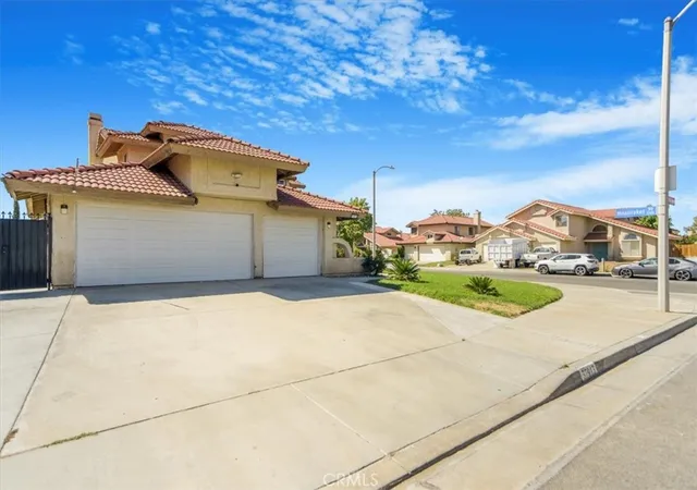 3rd image of 37913 53Rd St E, Palmdale, CA 93552 | MLS# SR25202723
