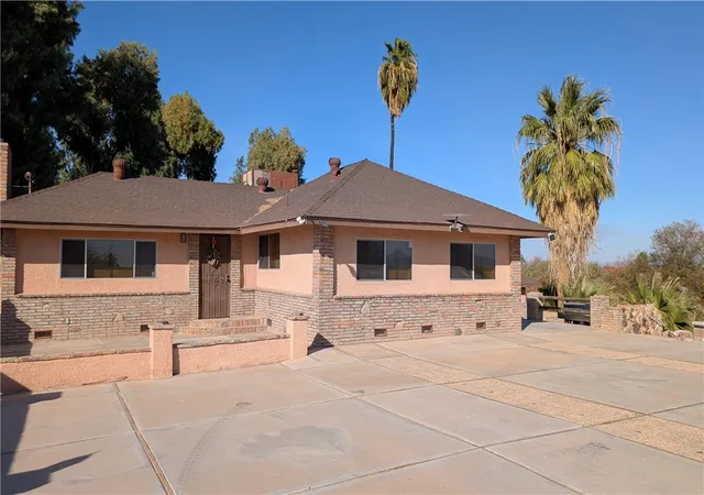 2nd image of 184 Clark Way, Palo Verde, CA 92266 | MLS# OC25215334