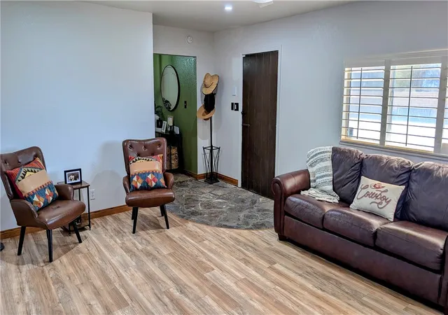 5th image of 184 Clark Way, Palo Verde, CA 92266 | MLS# OC25215334