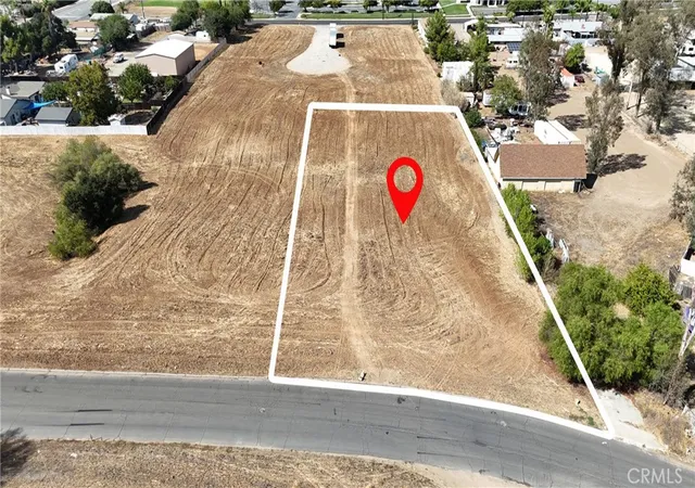 Photo 4 of Land for sale at 20520 Como St, Wildomar, CA 92595 | MLS# OC25215762 | Listing updated on 2026-09-10